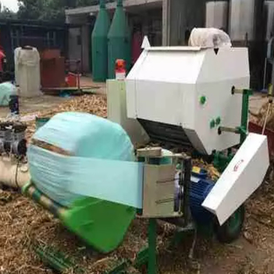 기계 소형 잔디 베일러 15 에이치피 엔진 드라이브를 싸는 10.5ft 2 레이어막 생목초