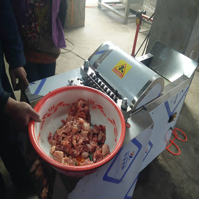 기계류 기계를 줄이는 중국 자동 산업적 닭고기 날것 냉동육 큐브르 다이서