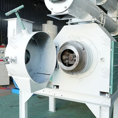 기계 동물 사료 팰릿기 350-450kg/H를 만드는 작은 자동화된 닭 모이