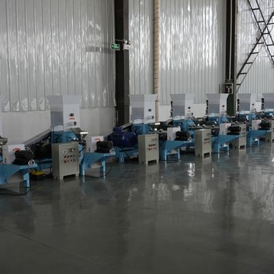 작은 플로팅 생선류 사료 정제 압출기 기계 40 - 50 kg/H