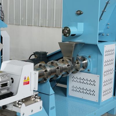 자동차는 380V 가금류 플로팅 생선 식품 기계 작은 사료 과립기 기계를 제어합니다