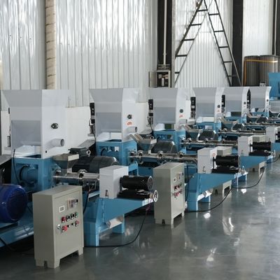 대규모 물고기 먹이 펠릿 기계 선반 3에서 12mm 0.4kw 먹이는 힘