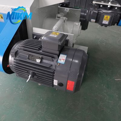 전기 3kw-30kw 닭 가축 가금 사료 팰릿기 주문 제작된 전압